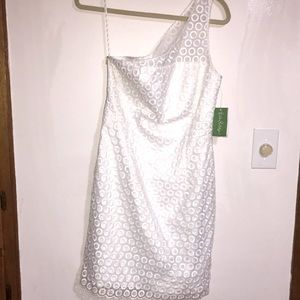 White Lilly Pulitzer dress NWTs size 8 gorgeous